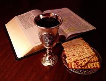 Picture of Bible and Lord's Cup and Bread Photo by John Snyder