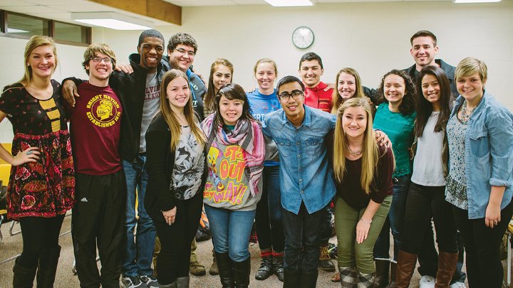 The 2017 leadership fellows gathered for a group picture.