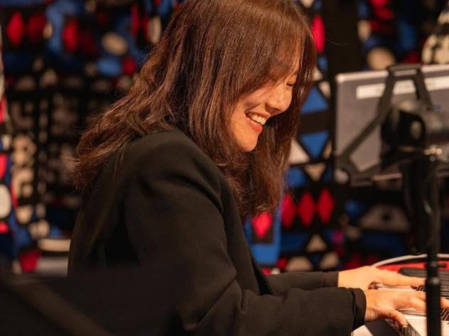 Lisa Sung