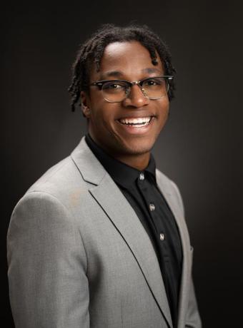 Luke VanderKooy Headshot