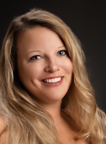 Andrea Fryling Cropped