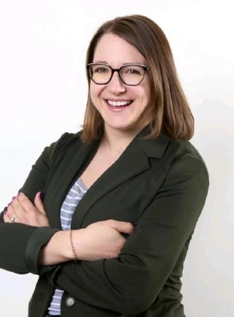 Headshot of Emilee Broekhuizen