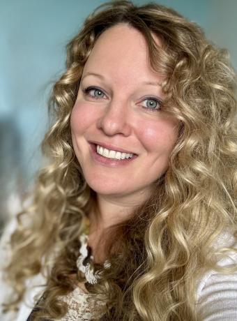 Photo of Dr. Andrea Fryling