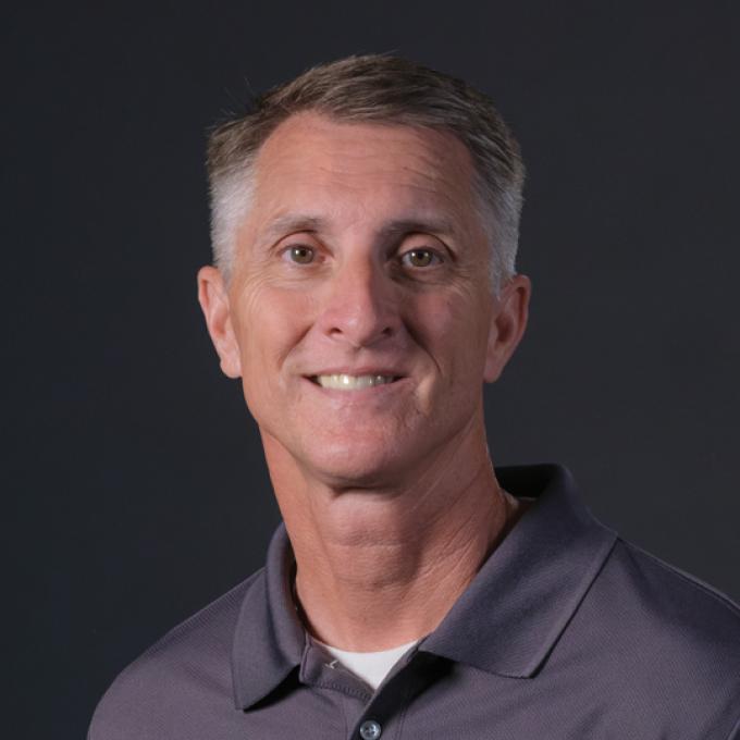 Seglenski headshot