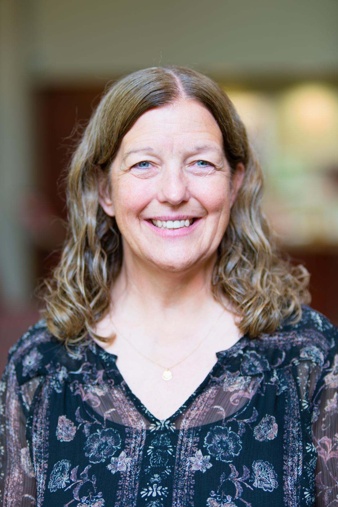 Gail Zandee headshot photo