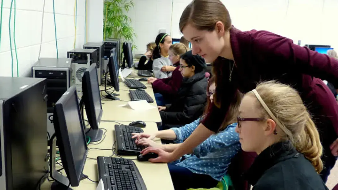 GirlsWhoCode720x405.jpg