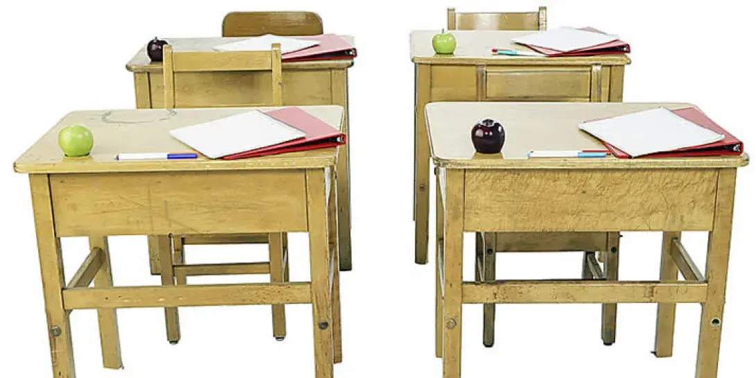 school-desks714.jpg