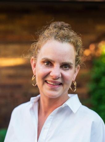 cynthia slagter headshot